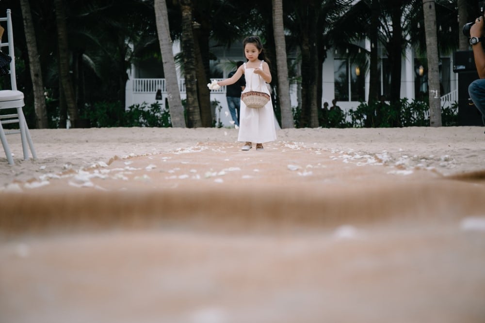 vietnam documentary wedding photography